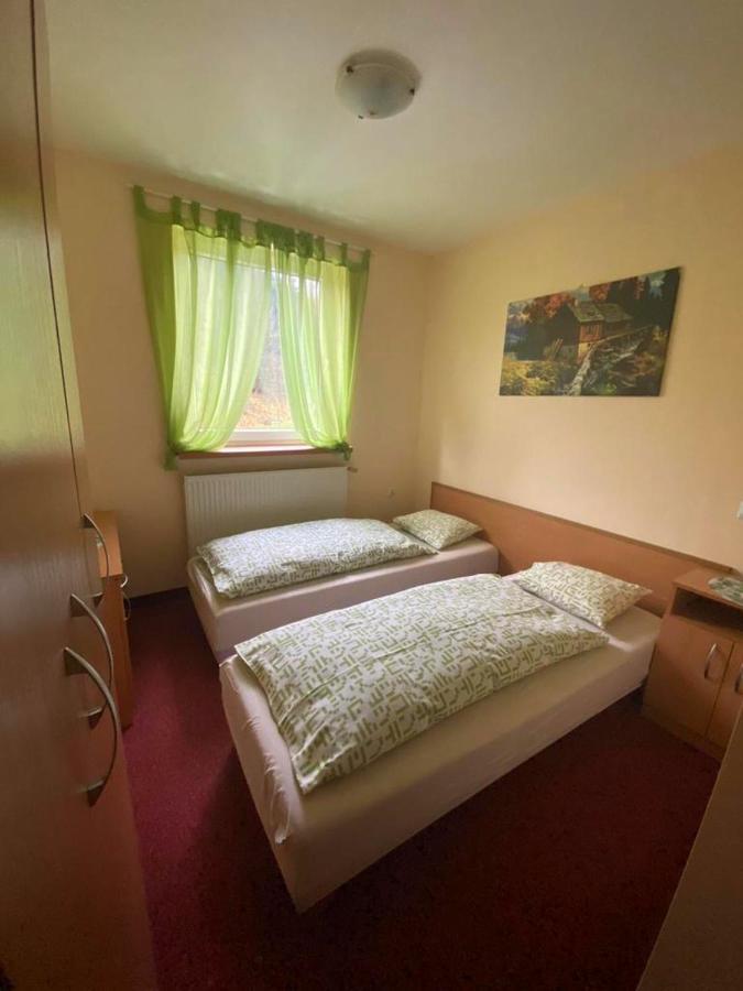 Agroturystyka Kapellanka - Kraina Wygaslych Wulkanow Wojcieszów Exteriör bild