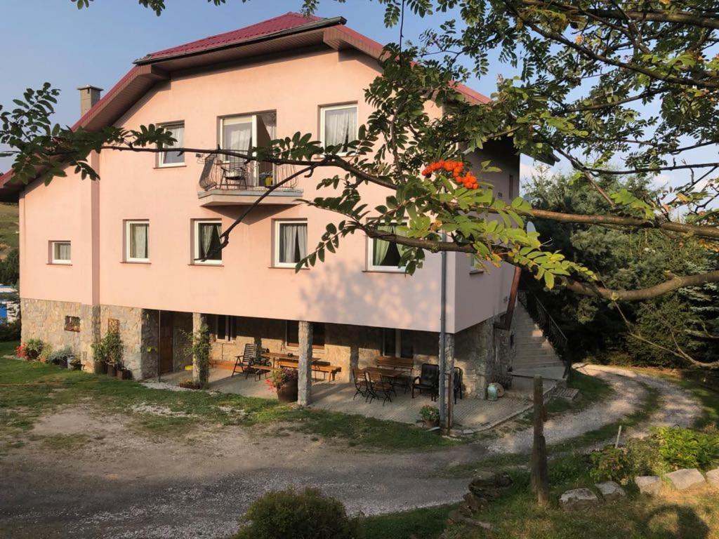 Agroturystyka Kapellanka - Kraina Wygaslych Wulkanow Wojcieszów Exteriör bild